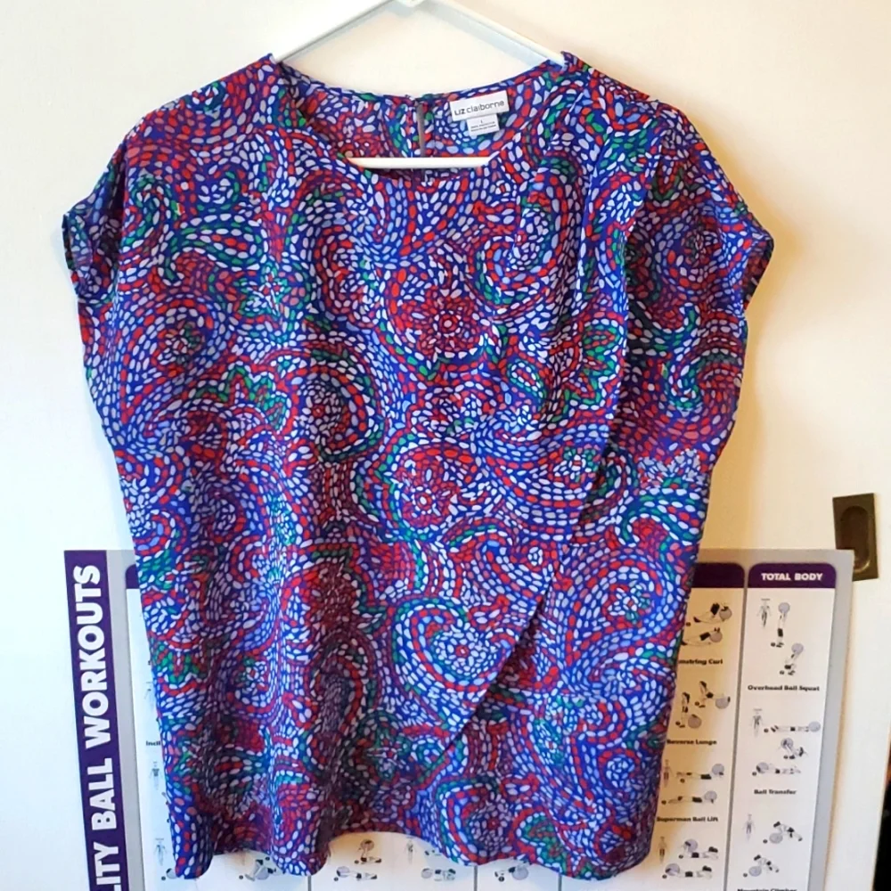 Patterned Dot Colorful Top - Picture 1 of 7